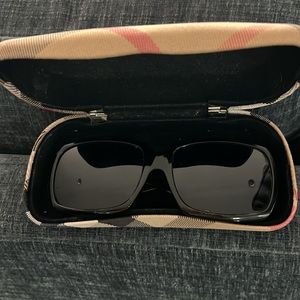 Burberry Sunglasses Tortoise Shell Style with Case